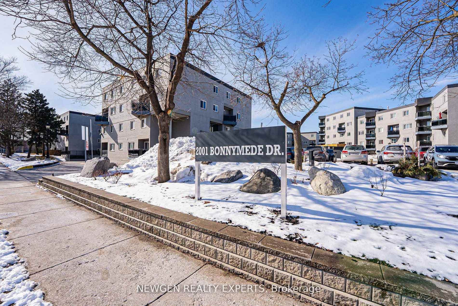 2001 Bonnymede Drive Unit 88, Mississauga, ON L5J 4H8 - Photo 1