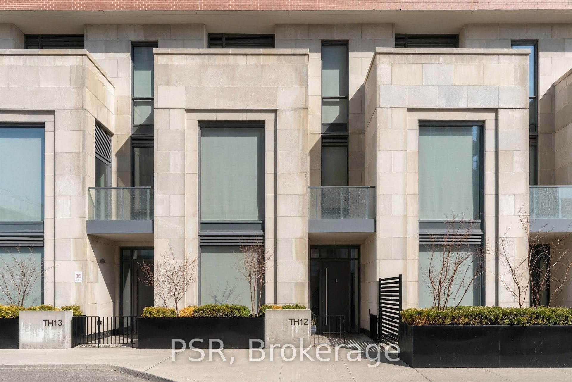 33 Frederick Todd Way Unit TH12, Flemingdon Park / Don Mills, ON M4G 0C9 - Photo 1