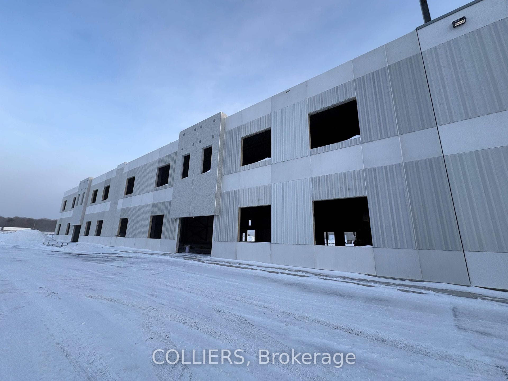 420 Addison Hall Circle Unit 9/10, Aurora, ON L4G 3X8 - Photo 1