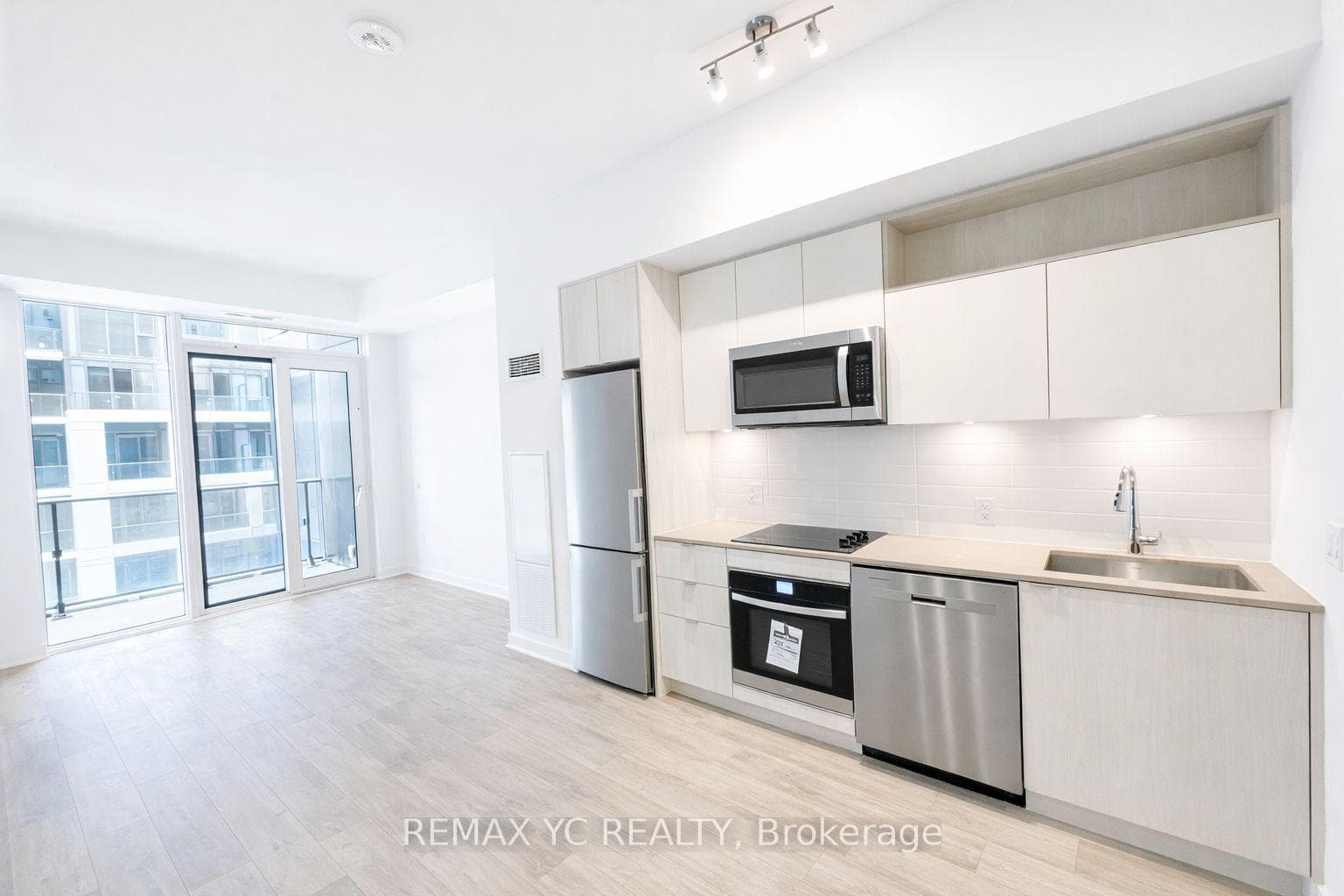 135 Lower Sherbourne Street Unit 1738, Regent Park / Cabbagetown / St. James Town, ON M5A 1Y4 - Photo 1