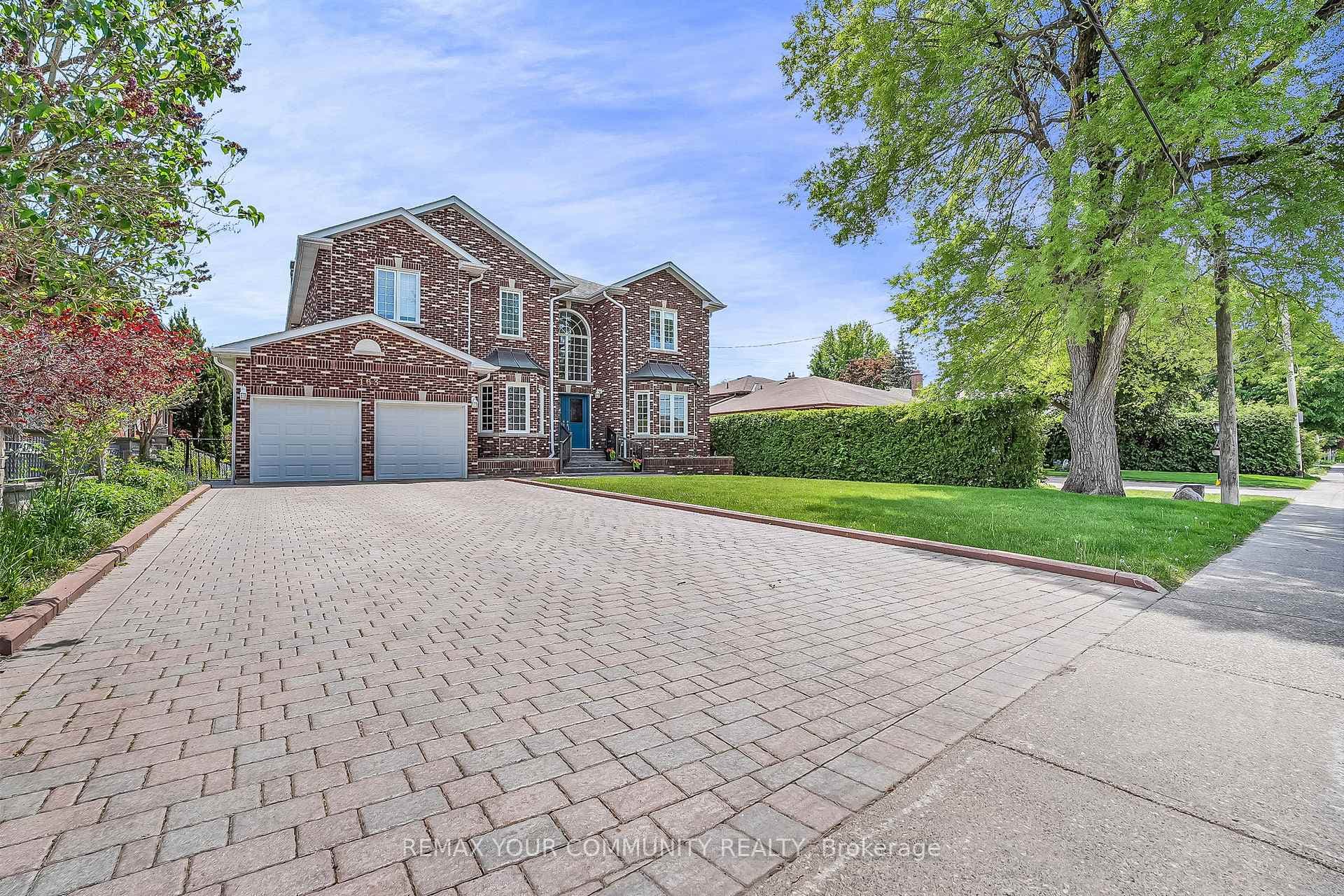 163 Oxford Street, Richmond Hill, ON L4C 4L6 - Photo 1