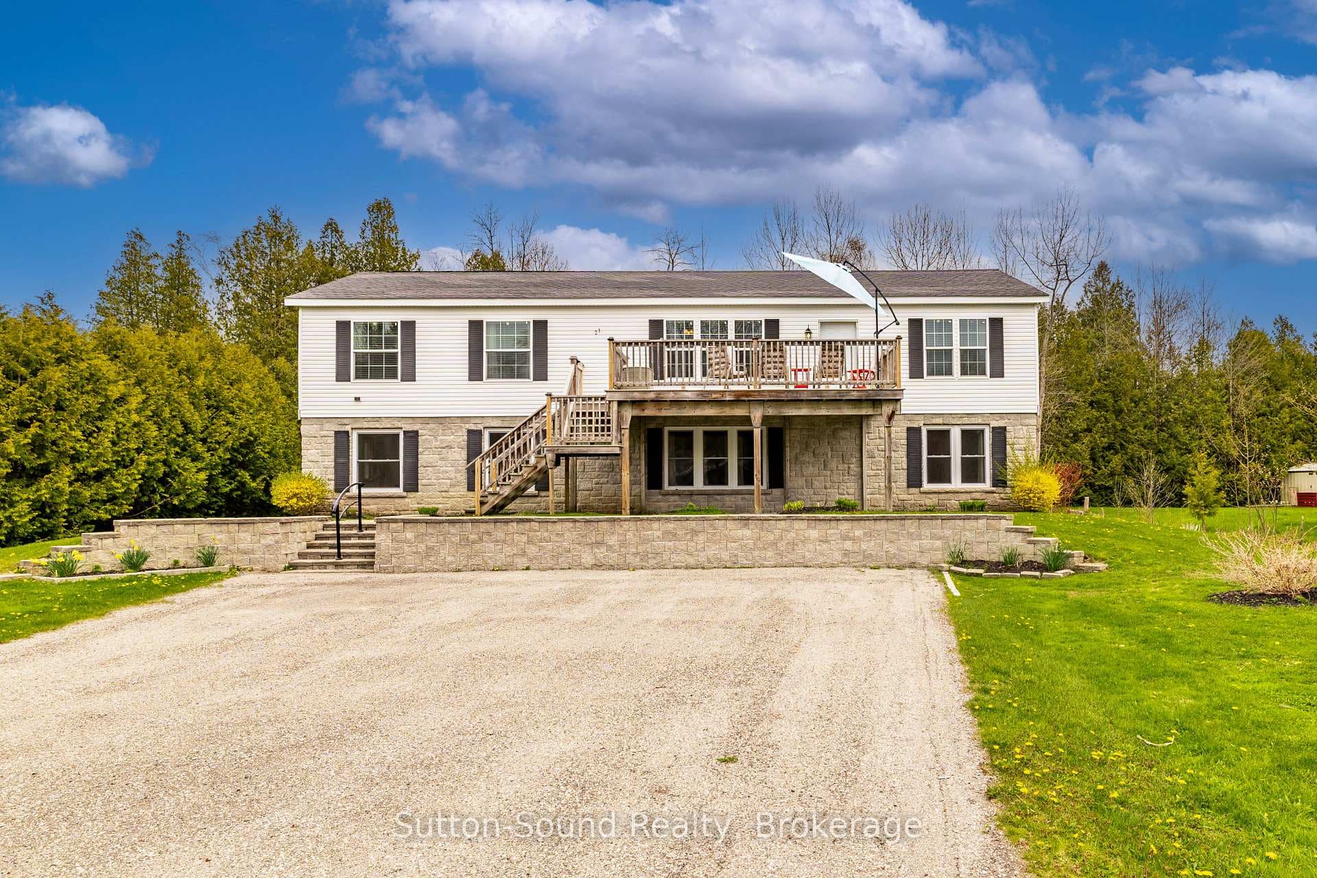 21 Cardinal Avenue, South Bruce Peninsula