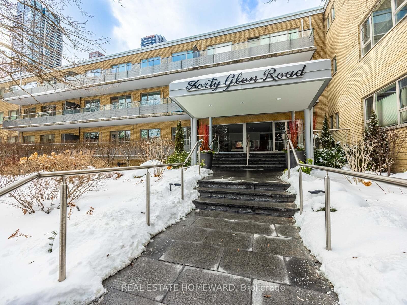 40 Glen Road Unit 210, Rosedale / Moore Park, ON M4W 2V1 - Photo 1