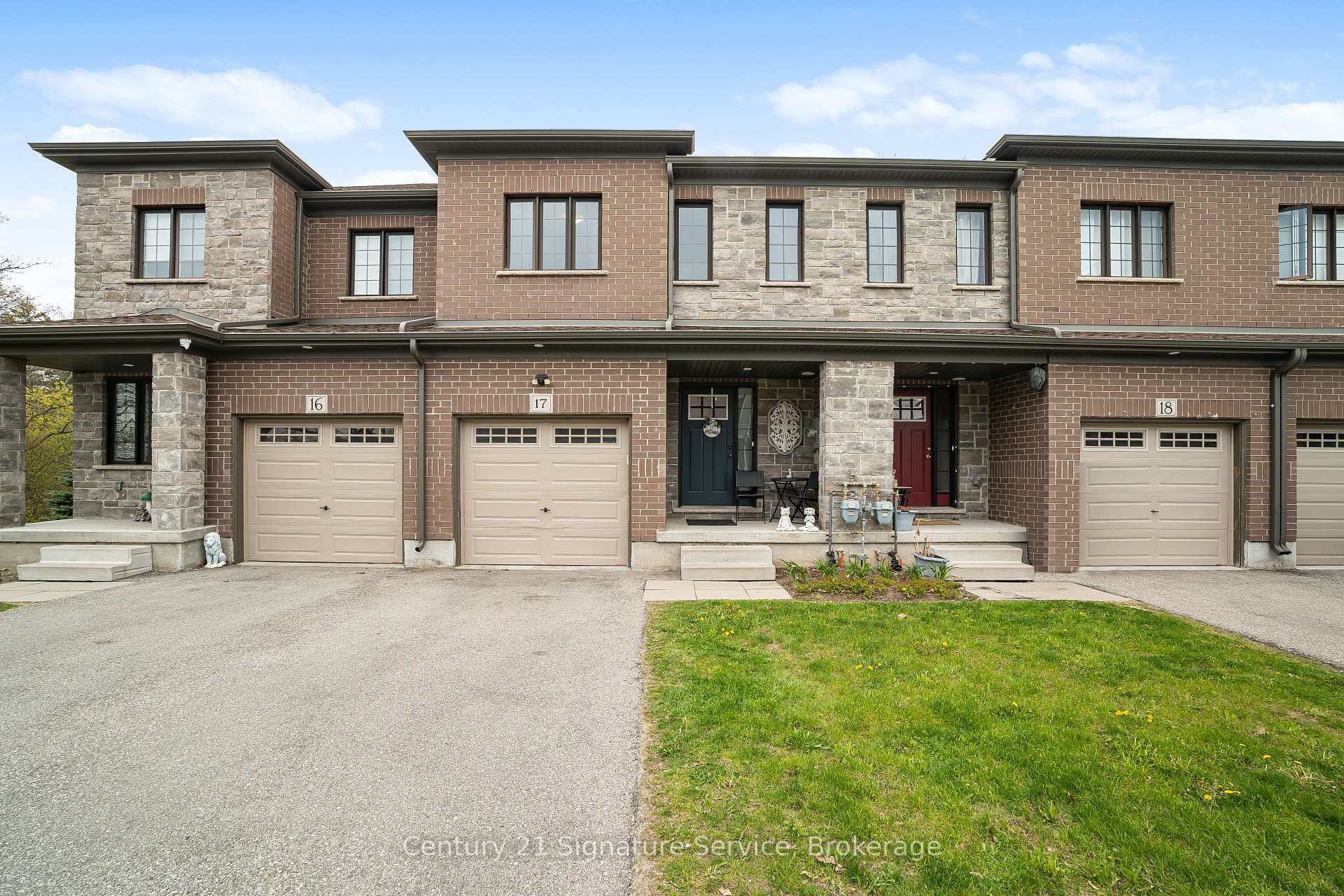 135 Hardcastle Drive Unit 17, Cambridge