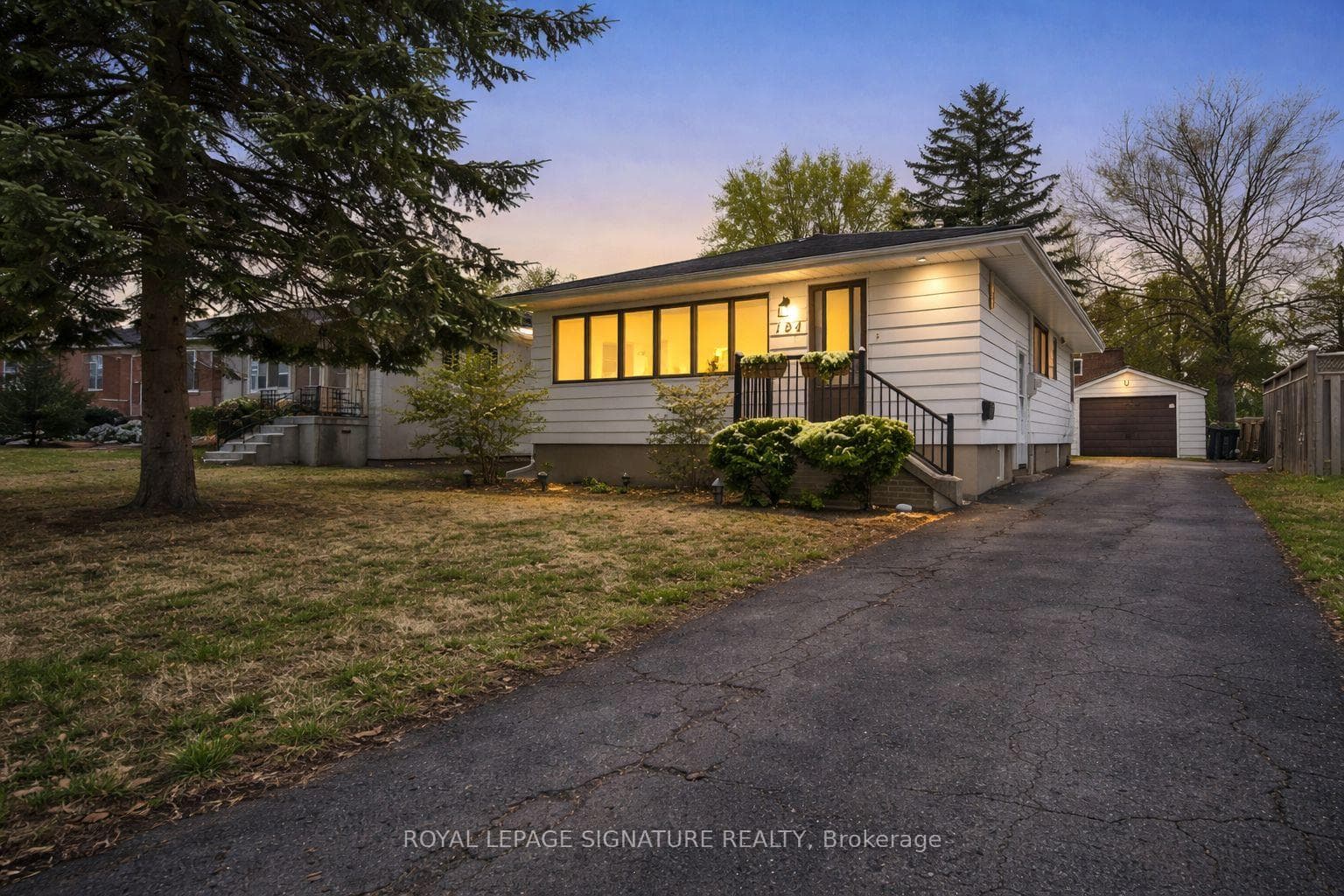 184 Hendon Avenue, Thornhill / Willowdale, ON M2M 1A7 - Photo 1