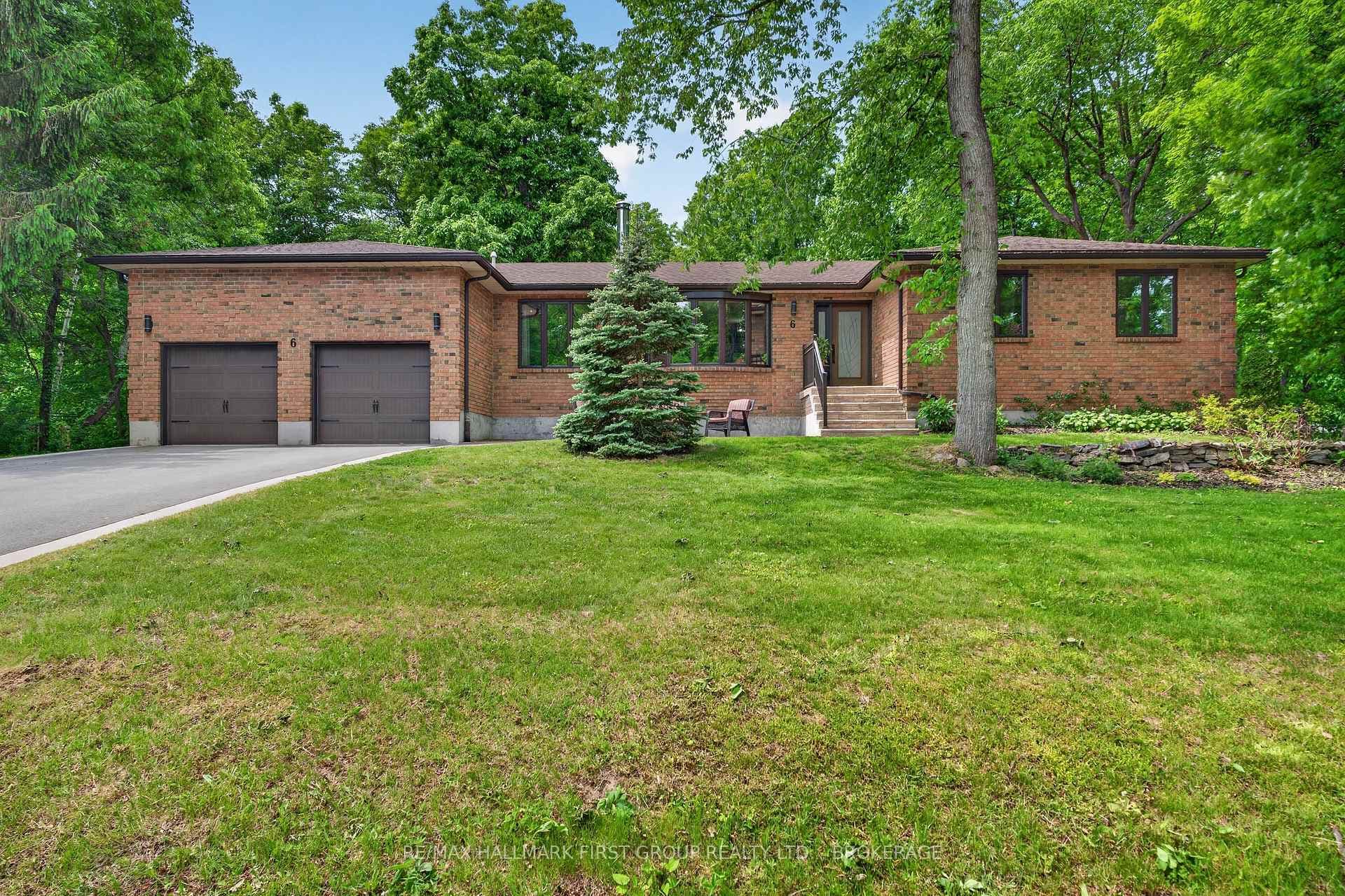 6 Wilmot Street, Kingston, ON K7L 4V1 - Photo 1