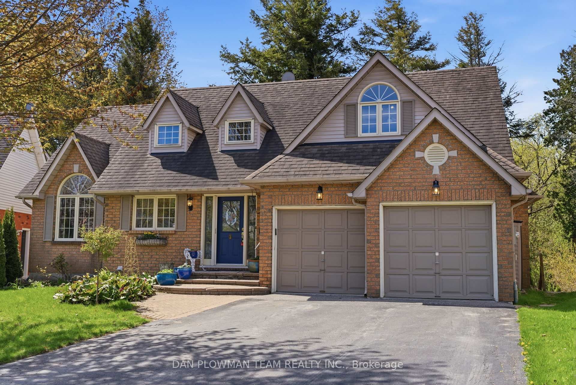 10 Barrington Place, Clarington