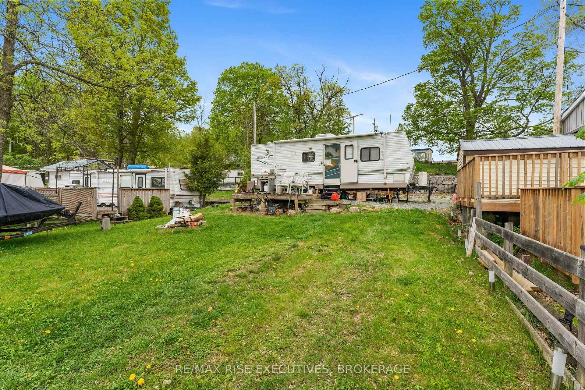 9 Glenford Lane Unit 13, Frontenac