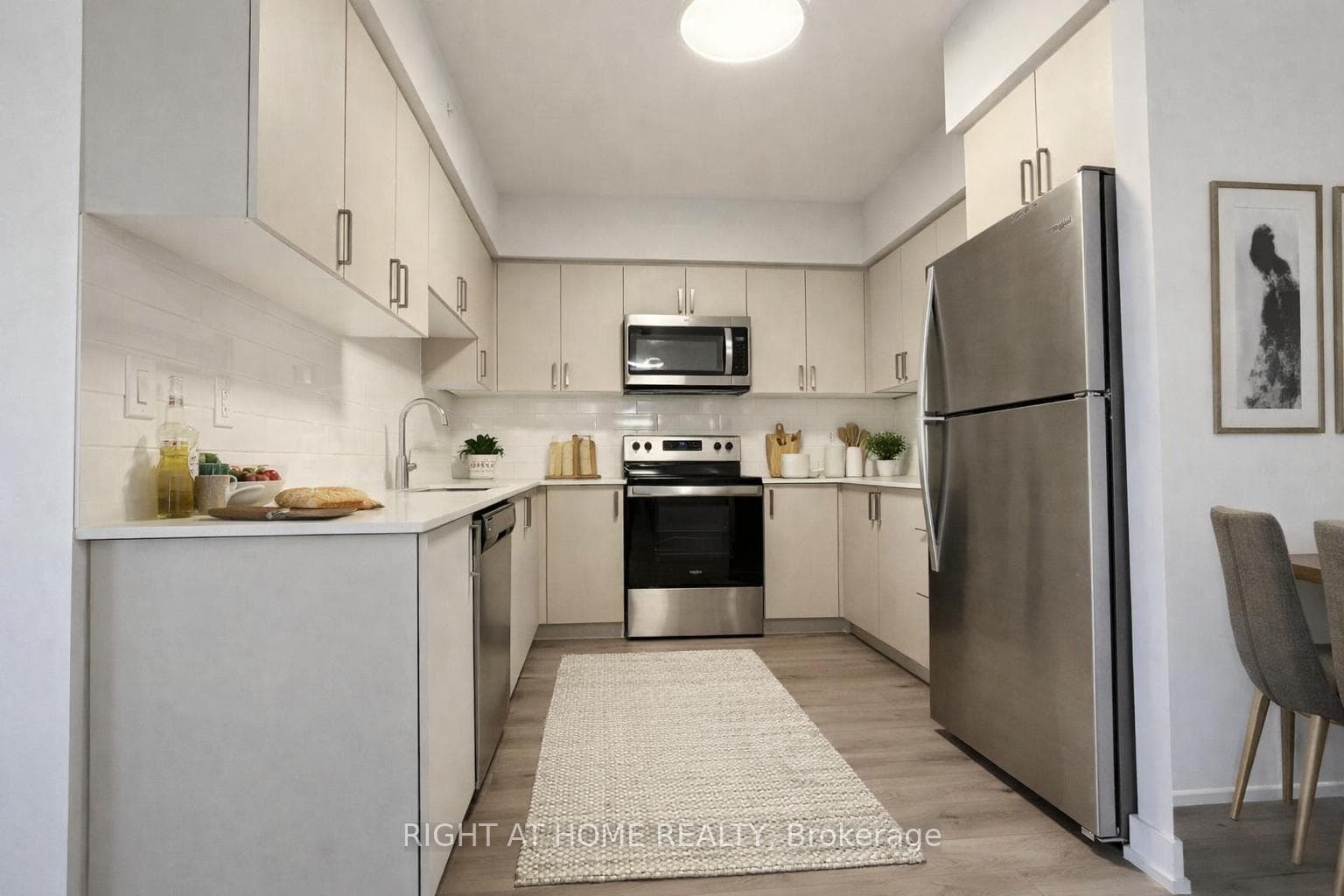 1475 Whites Road Unit 403, Pickering, ON L1V 0H3 - Photo 1