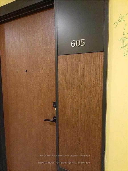 4065 Confederation Parkway Unit 605, Mississauga, ON L5B 0L4 - Photo 1