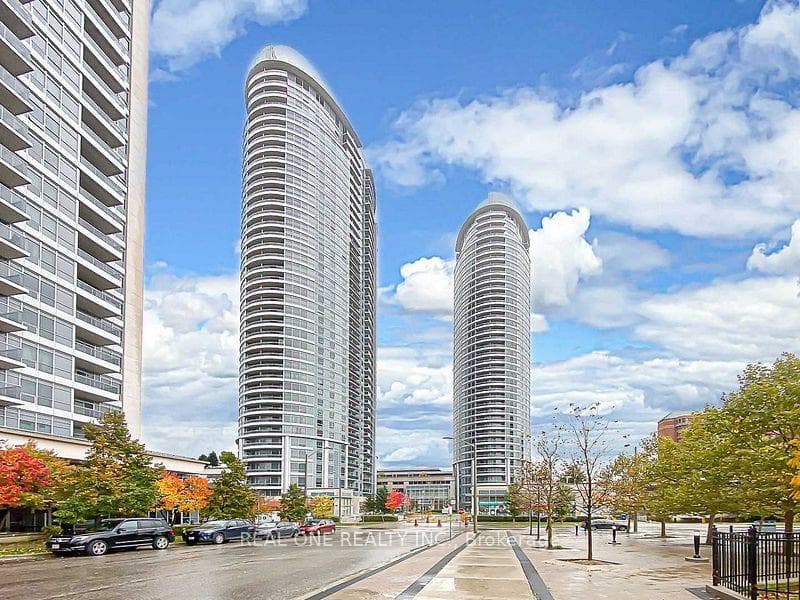 125 Village Green Square Unit 1710, Agincourt / Milliken, ON M1S 0G3 - Photo 1