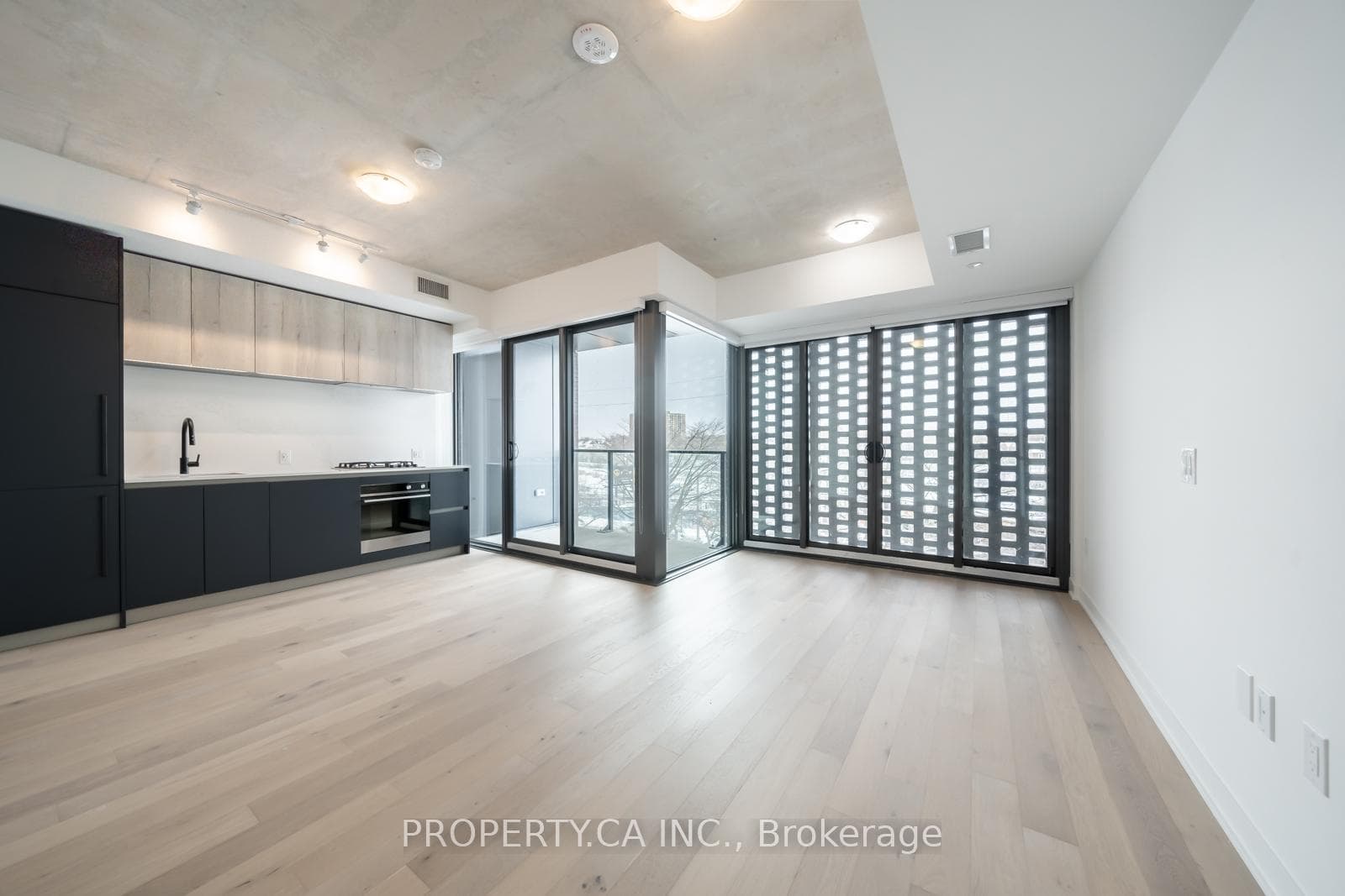 2625 Dundas Street Unit 407, Bloor West Village / Swansea, ON M6P 1Y2 - Photo 1