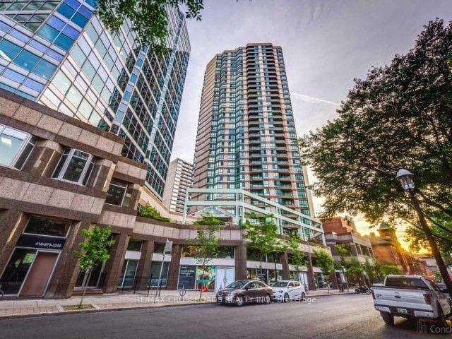 38 Elm Street Unit 1612, Downtown Toronto / Waterfront, ON M5G 2K5 - Photo 1