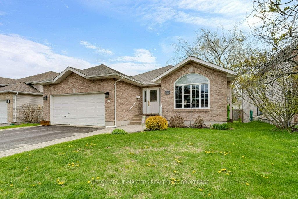 530 Sackville Crescent, Kingston
