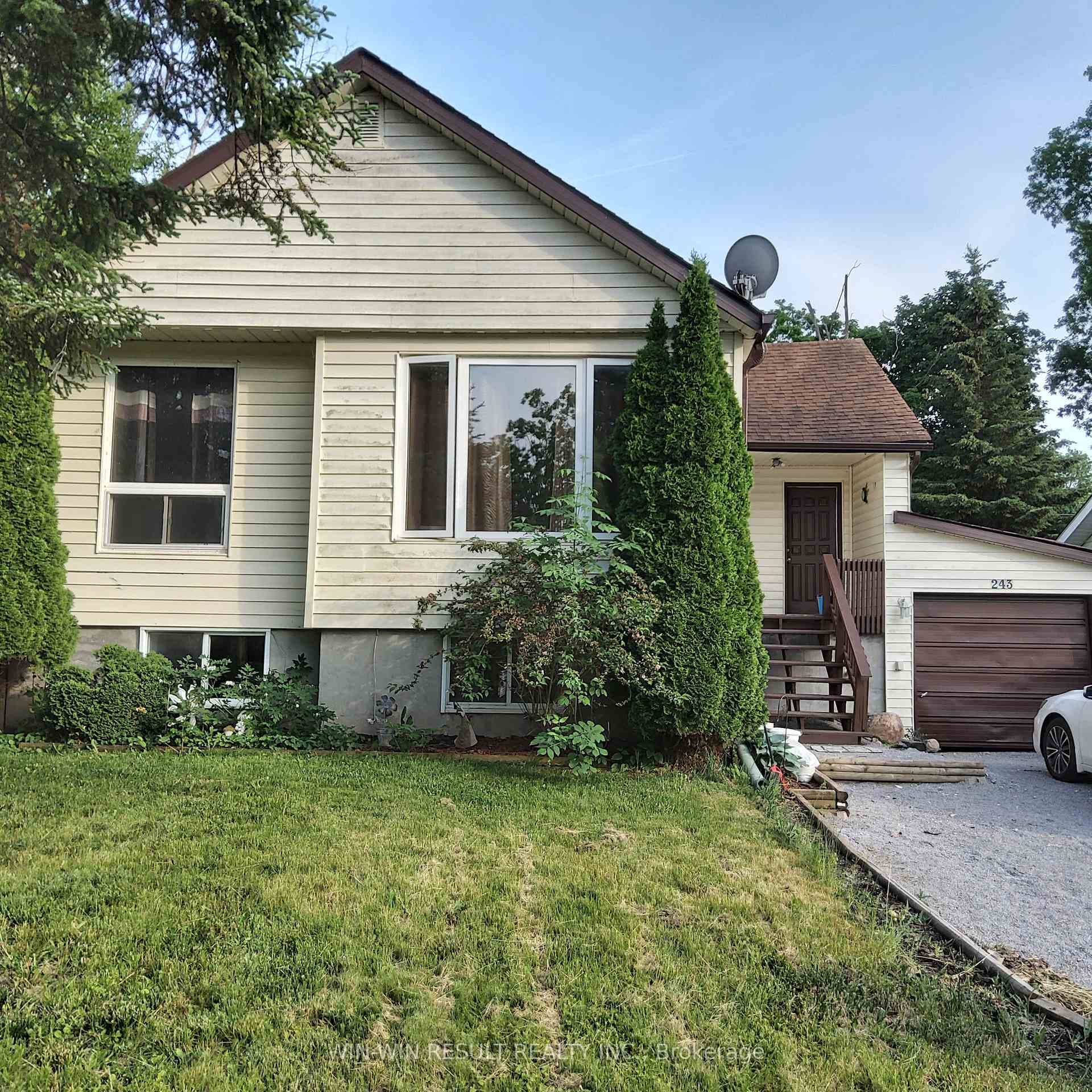 243 Cedarholme Avenue, Georgina, ON L4P 2W5 - Photo 1