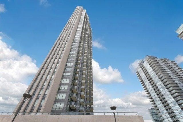 36 Park Lawn Road Unit 1210, Liberty Village / Parkdale / South Parkdale, ON M8Y 3H8 - Photo 1