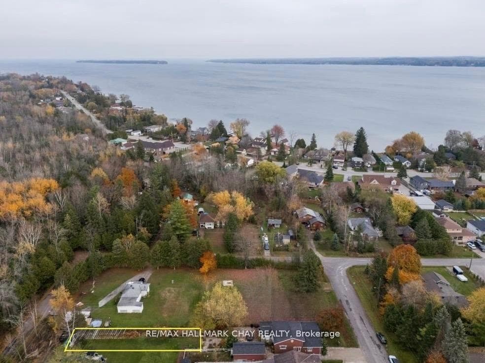 1047b Larch Street, Innisfil, ON L0L 1R0 - Photo 1