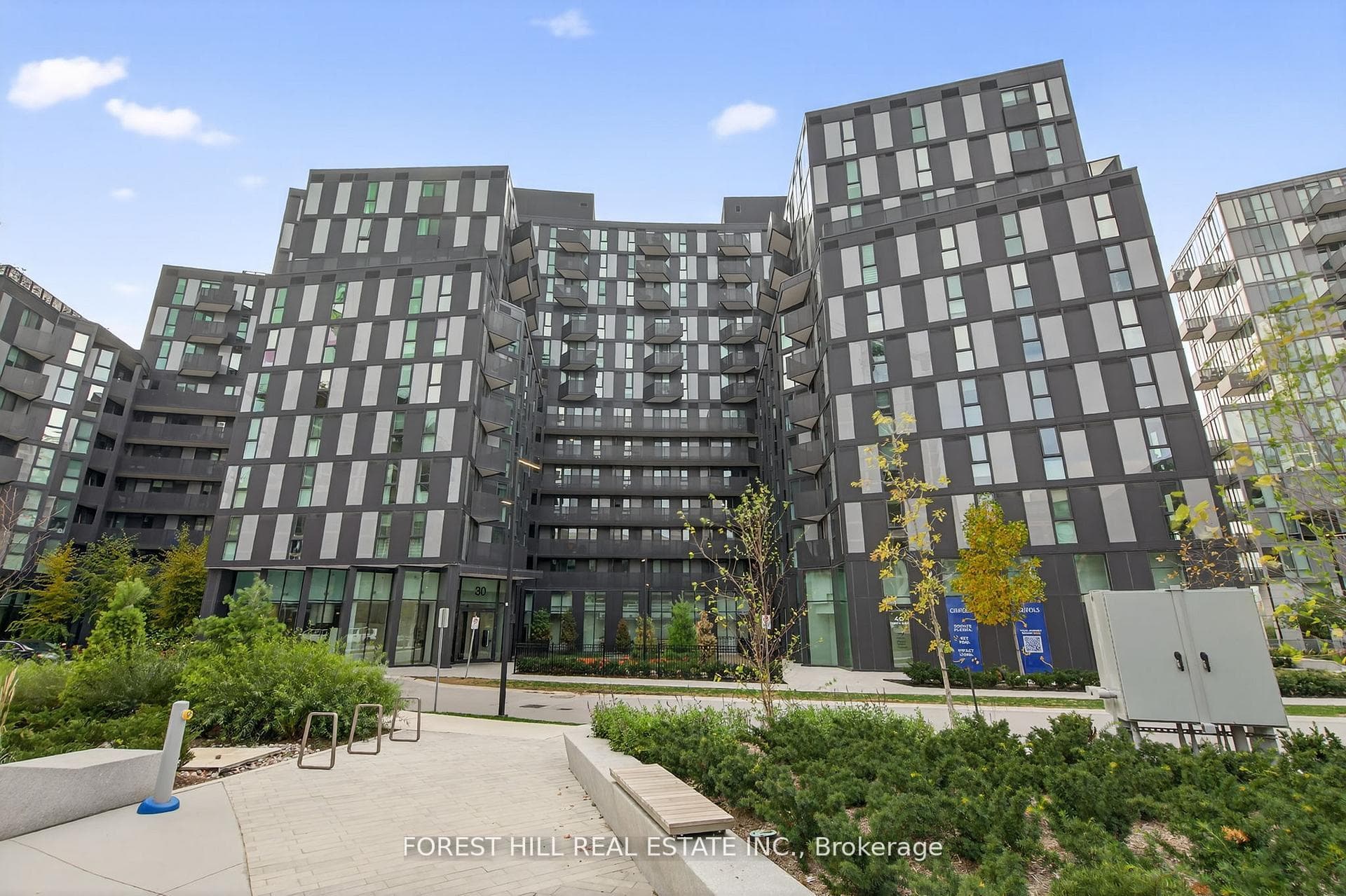 30 Tretti Way Unit 1204, North York (Bathurst Manor / Clanton Park), ON M3H 0E3 - Photo 1
