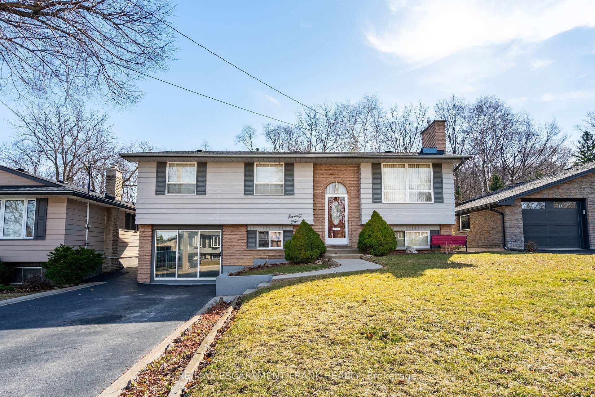75 Hanover Place, Hamilton