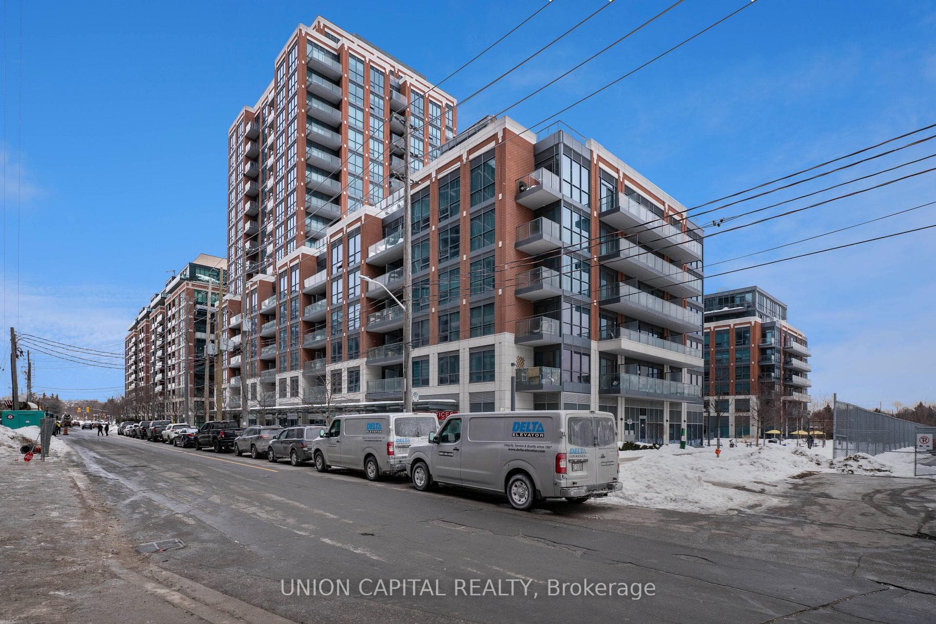31 Tippett Road Unit 222, North York (Bathurst Manor / Clanton Park), ON M3H 0C8 - Photo 1