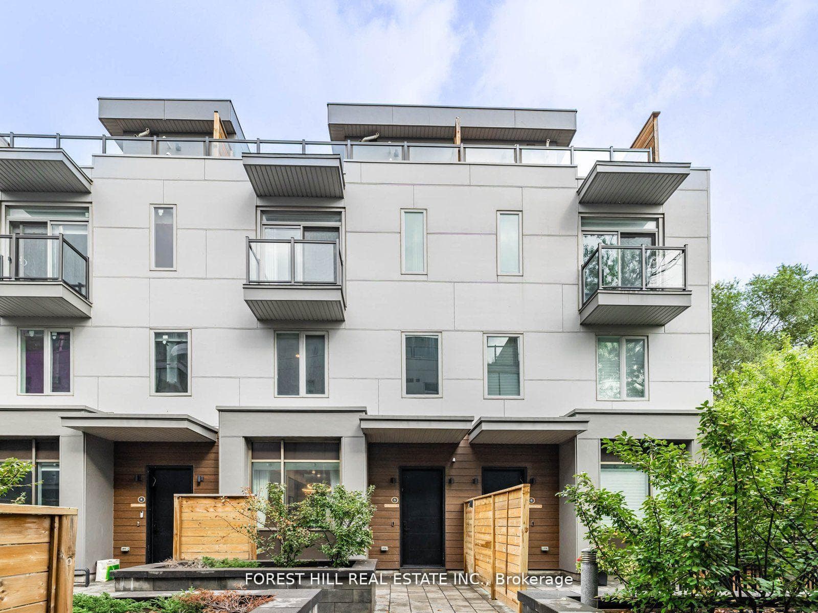 35 Dervock Crescent Unit Unit 5, Hillcrest Village / Bayview Village, ON M2K 0G7 - Photo 1