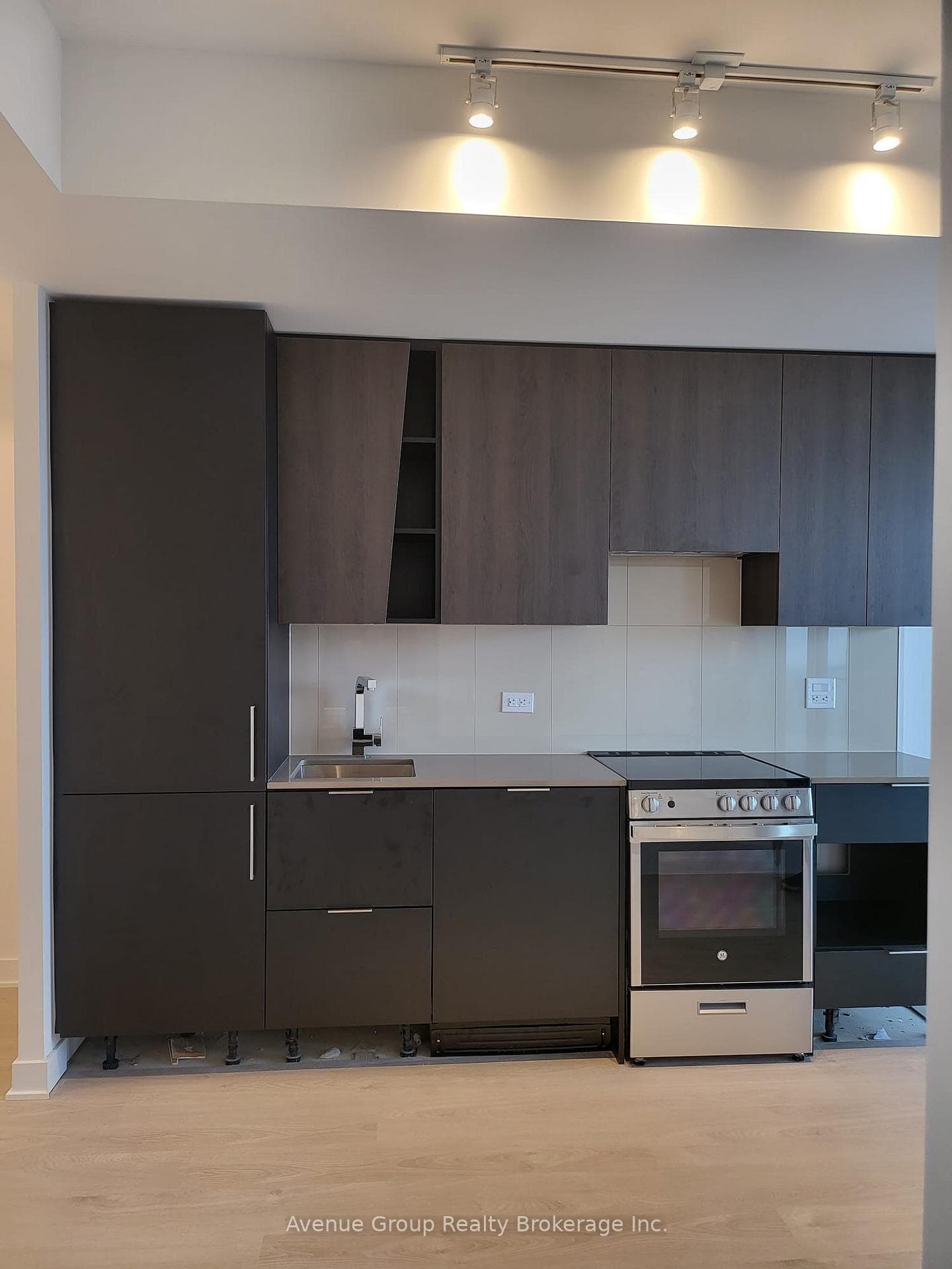 3900 Confederation Parkway Unit 4702, Mississauga