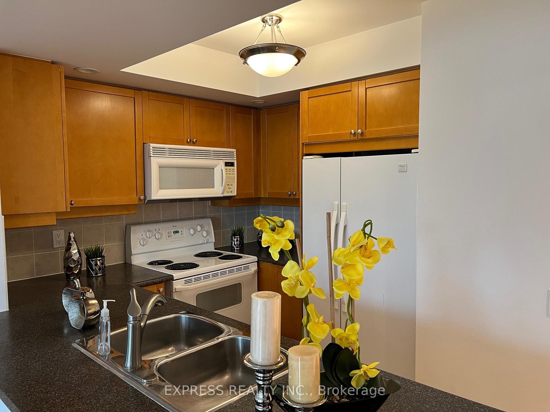 15 NorthTown Way Unit 1024, Thornhill / Willowdale, ON M3N 7A2 - Photo 1