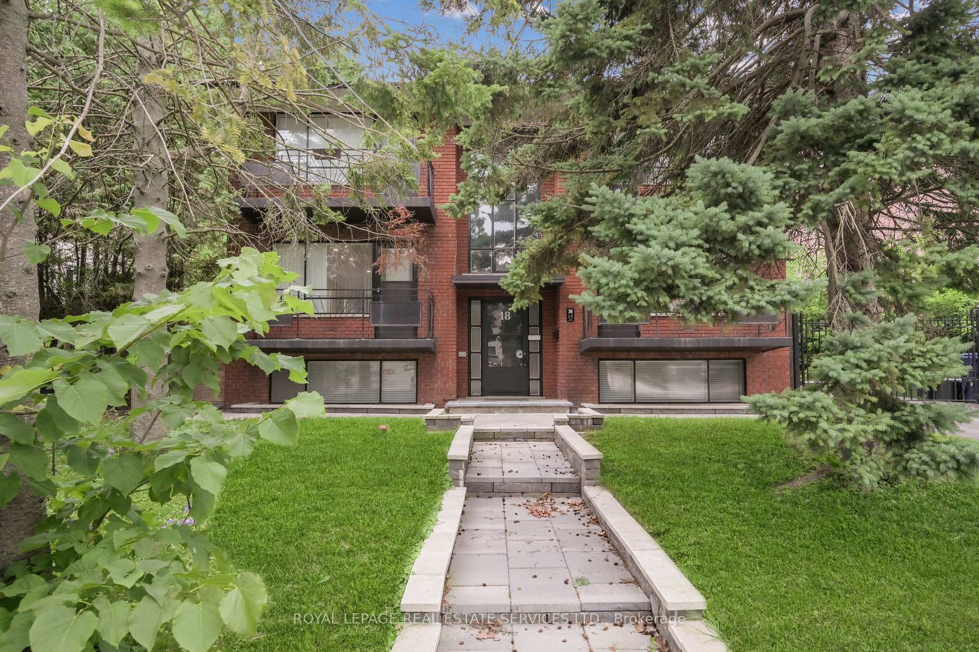 18 Thirty Third Street Unit 3, Liberty Village / Parkdale / South Parkdale, ON M8W 3G9 - Photo 1