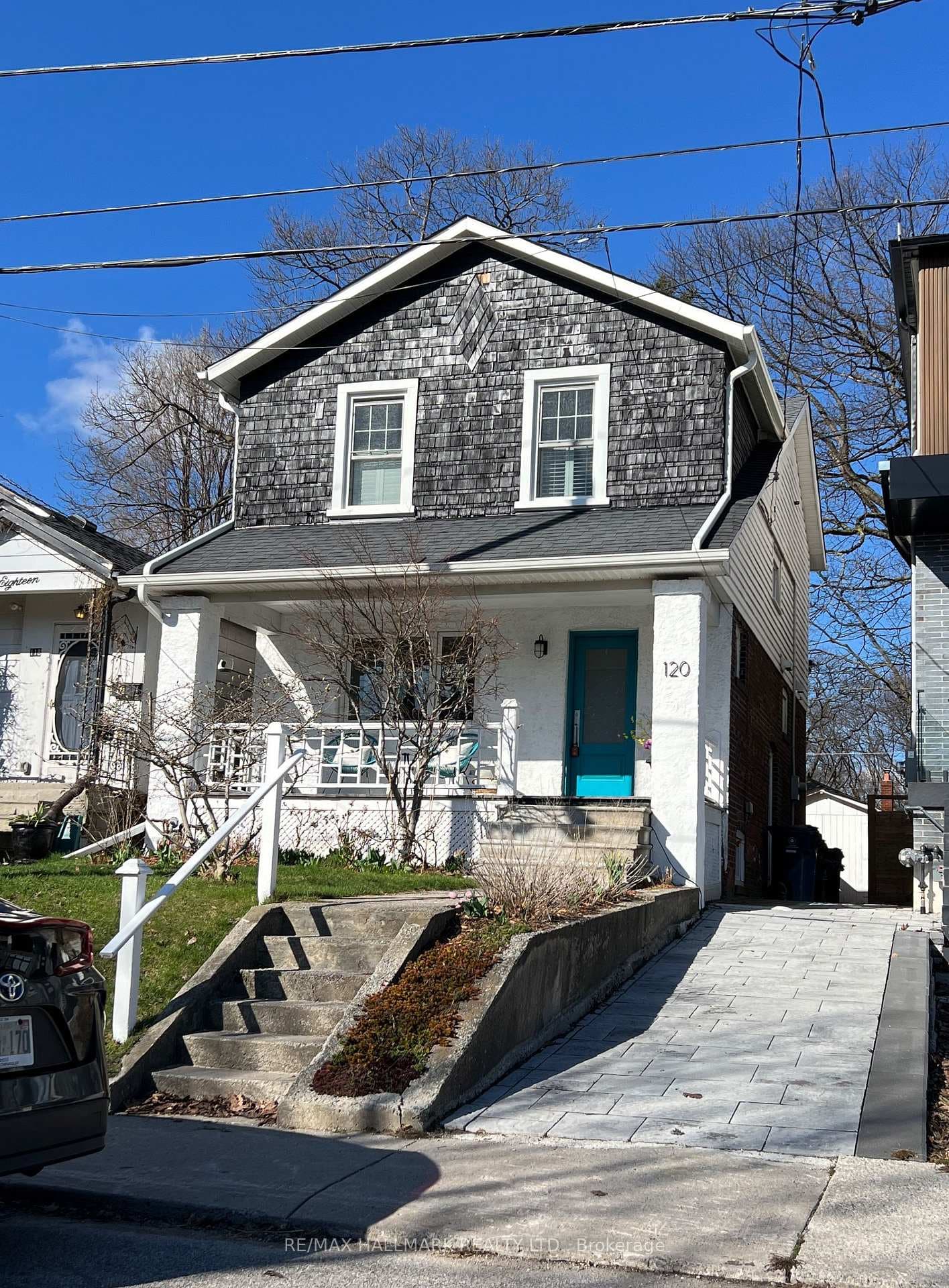 120 Warden Avenue, Birch Cliff / Cliffside