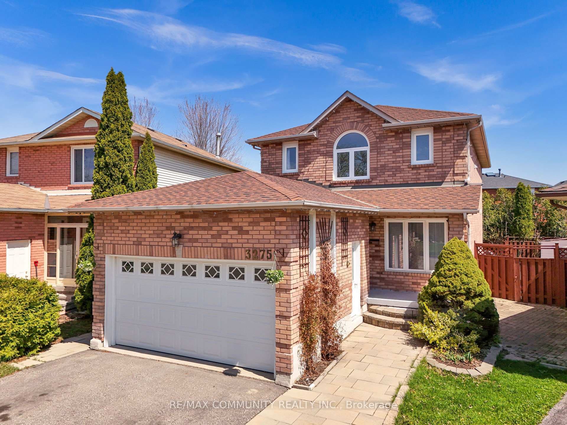 3275 Greenbelt Crescent, Mississauga, ON L5N 5Y1 - Photo 1