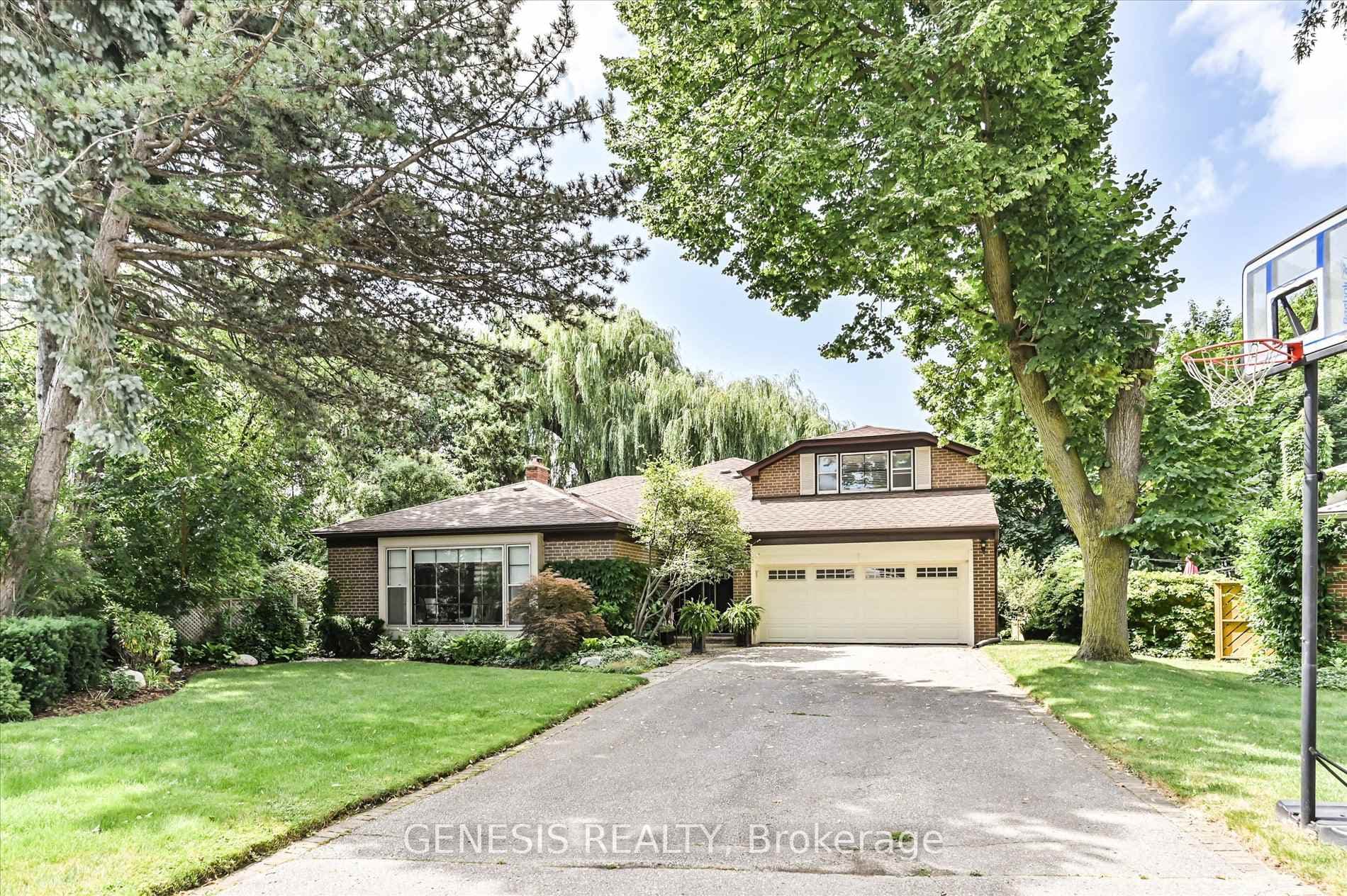 3 Troon Court, Bridle Path / York Mills / Hoggs Hollow, ON M2P 1N4 - Photo 1
