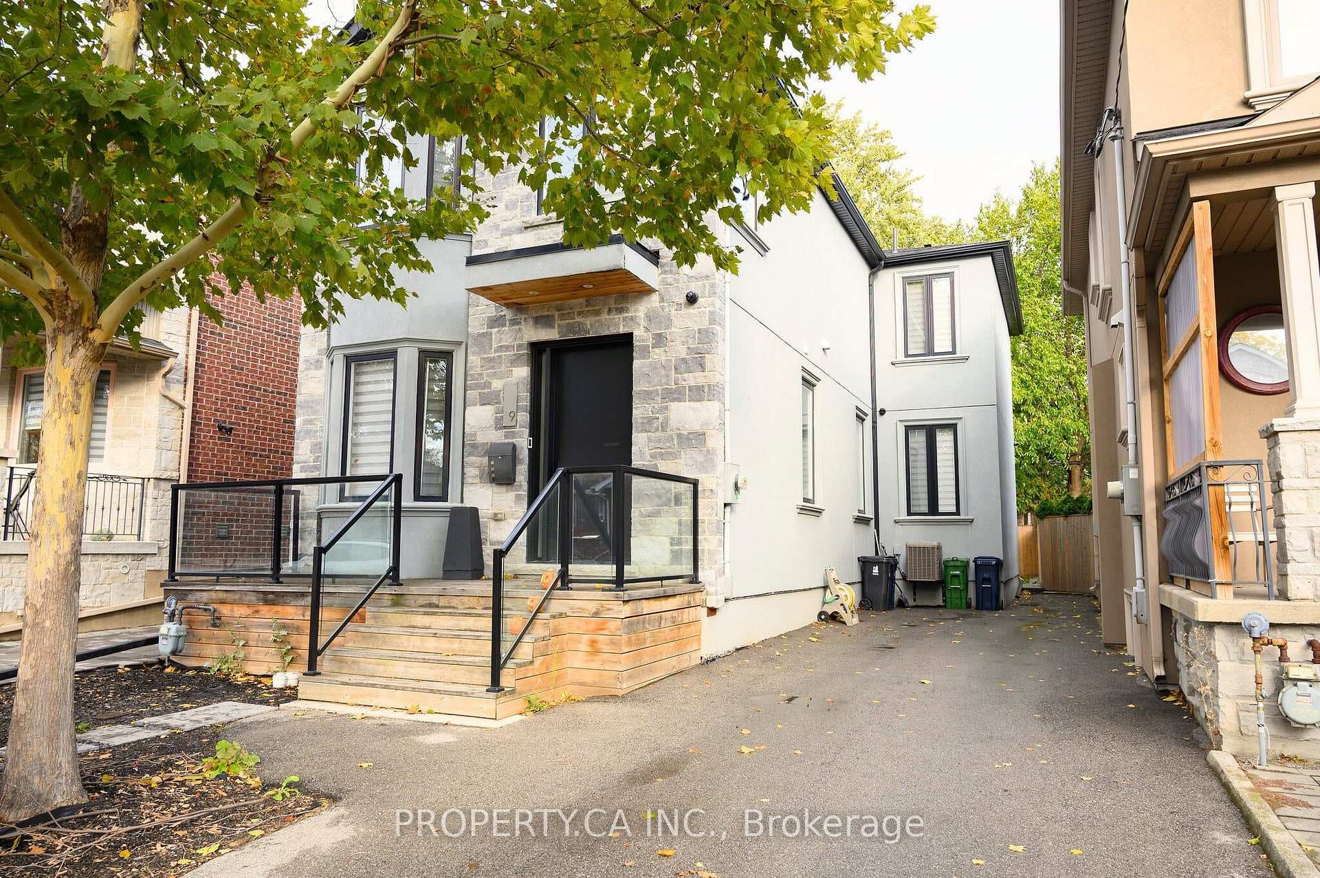 9 Northbrook Road, Danforth / East York, ON M4J 4E9 - Photo 1