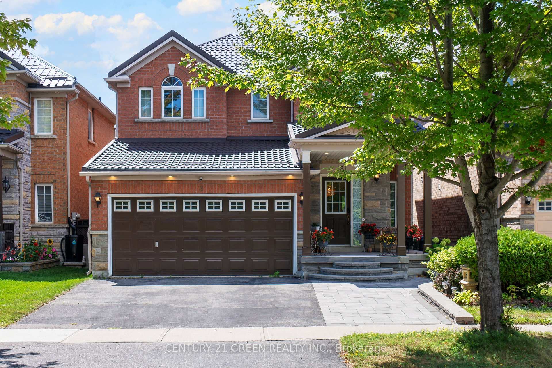 8 Lampman Drive, Scarborough (West Hill / Highland Creek), ON M1E 5L1 - Photo 1