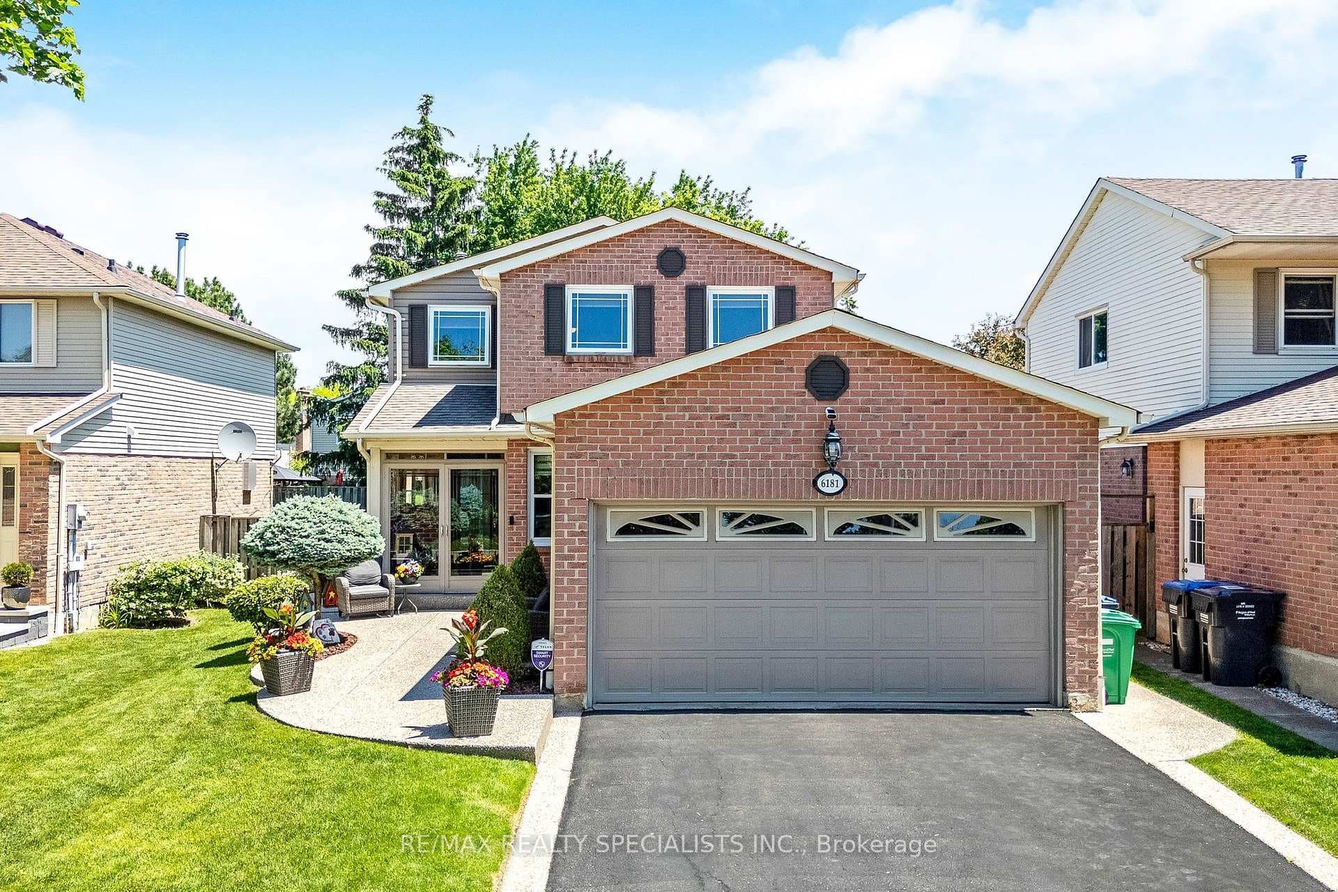 6181 Miller's Grove, Mississauga, ON L5N 3C6 - Photo 1