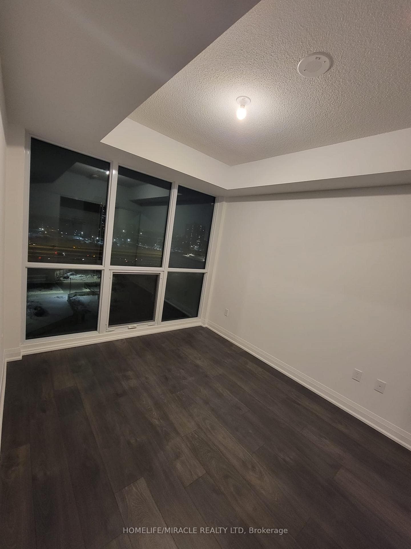 10 Gibbs Road Unit 728, Etobicoke (Islington / Rexdale), ON M9B 0E2 - Photo 1