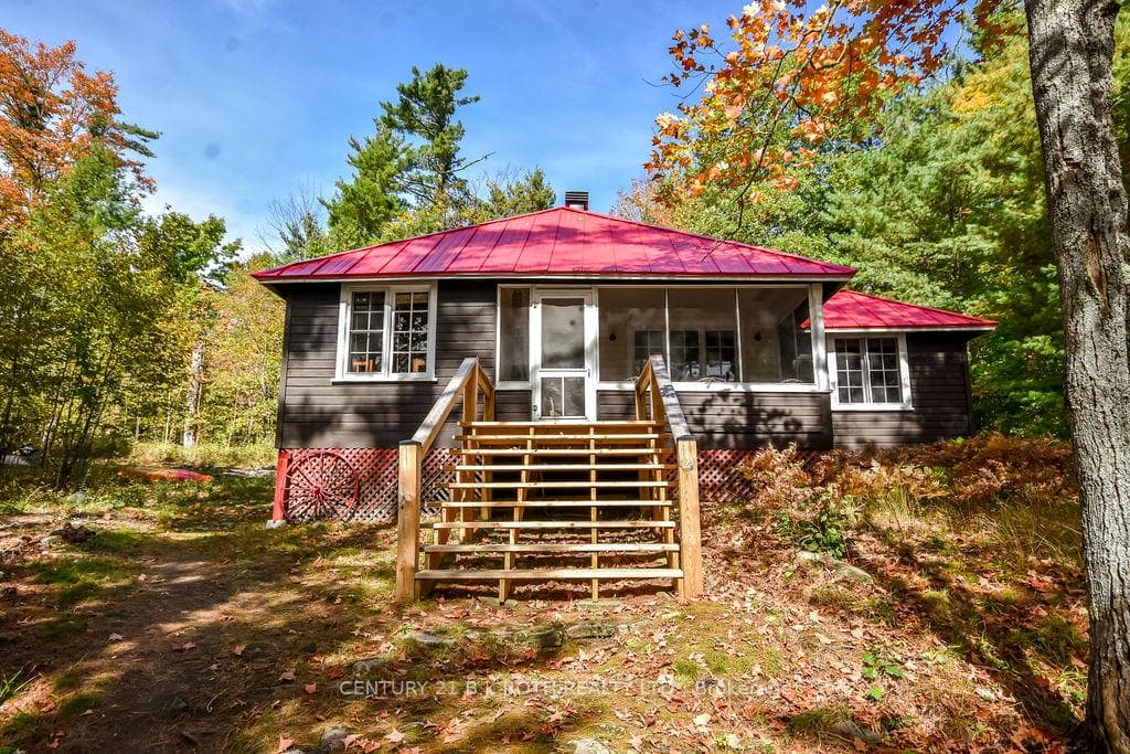 756 Browning Island, Bracebridge