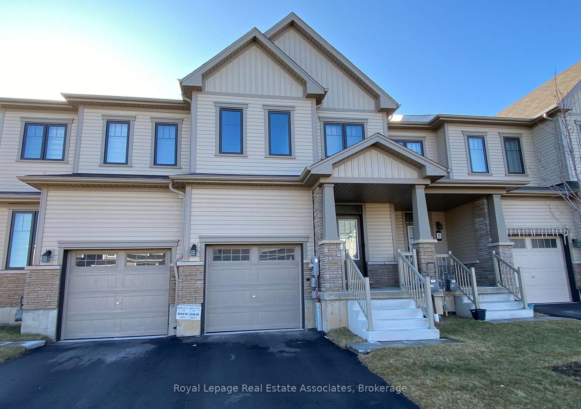 3 Amos Avenue, Brantford, ON N3T 0V4 - Photo 1