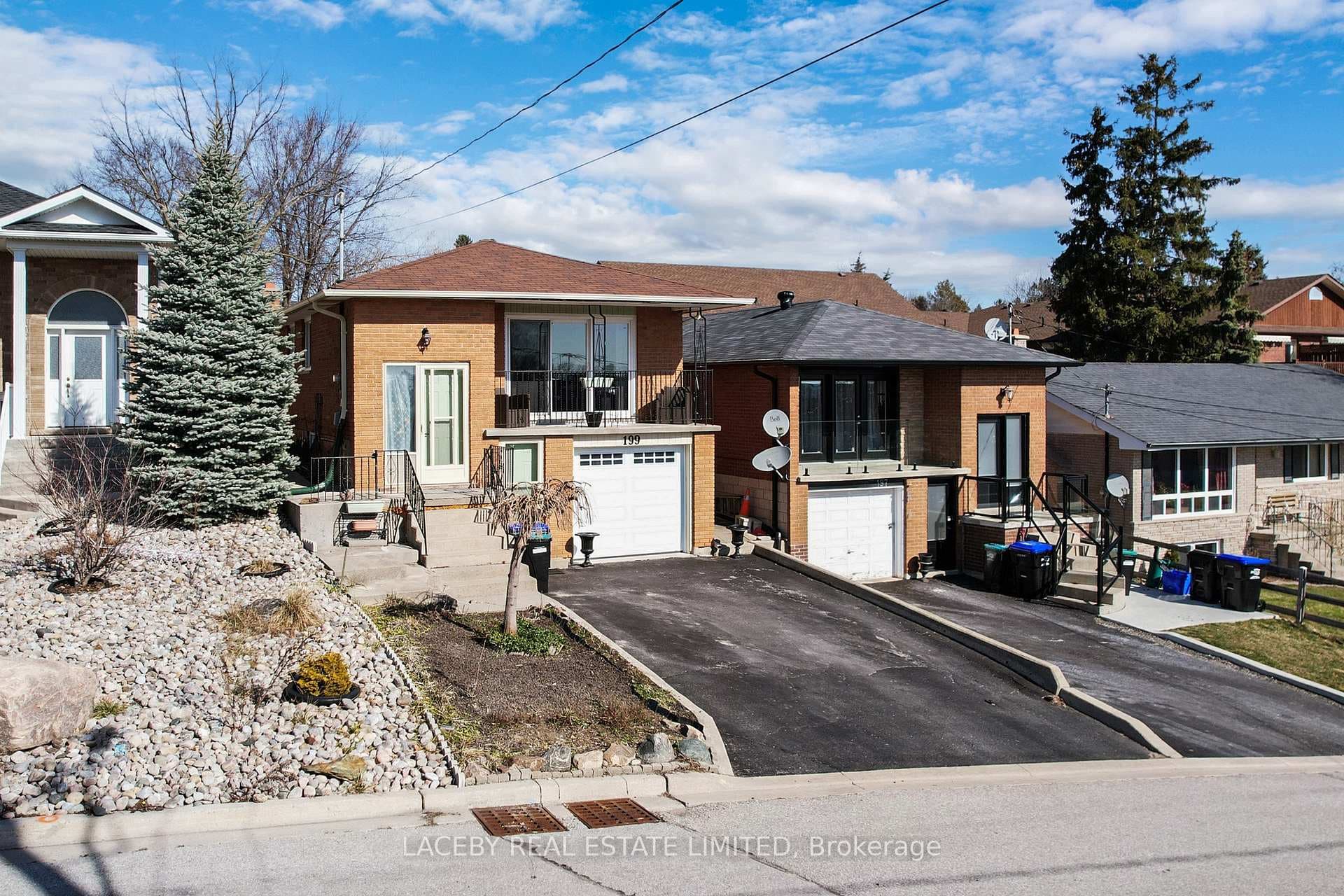 199 John Street, Bradford West Gwillimbury, ON L3Z 1J4 - Photo 1