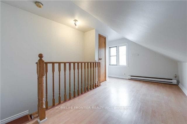 556 Parliament Street, Regent Park / Cabbagetown / St. James Town, ON M4X 1P6 - Photo 1