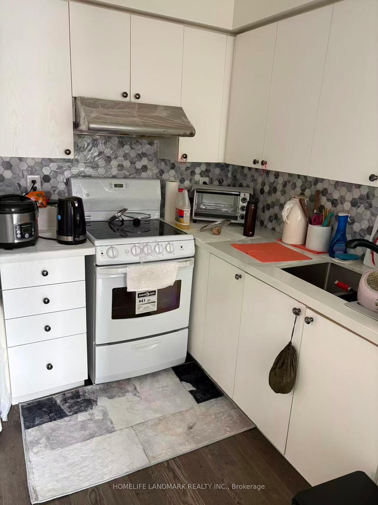 4620 Guildwood Way Unit 27, Mississauga, ON L5R 4H5 - Photo 1