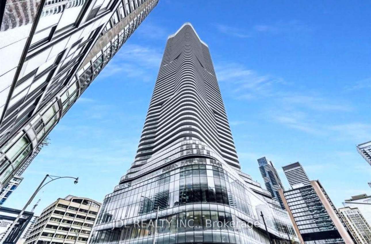 11 Wellesley Street Unit 5303, Toronto C01