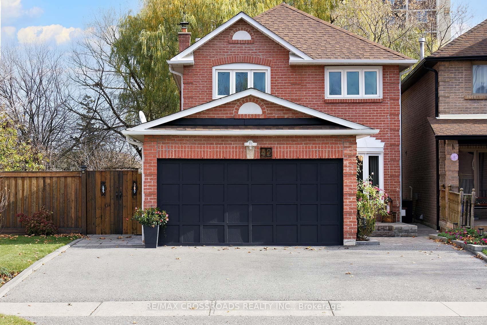 42 Bluebell Crescent, Whitby, ON L1P 1L1 - Photo 1