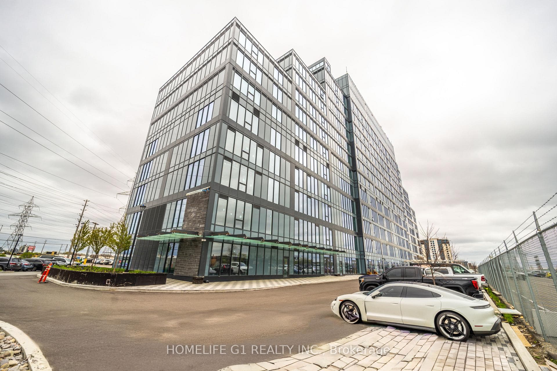 600 Dixon Road Unit 324, Toronto W10