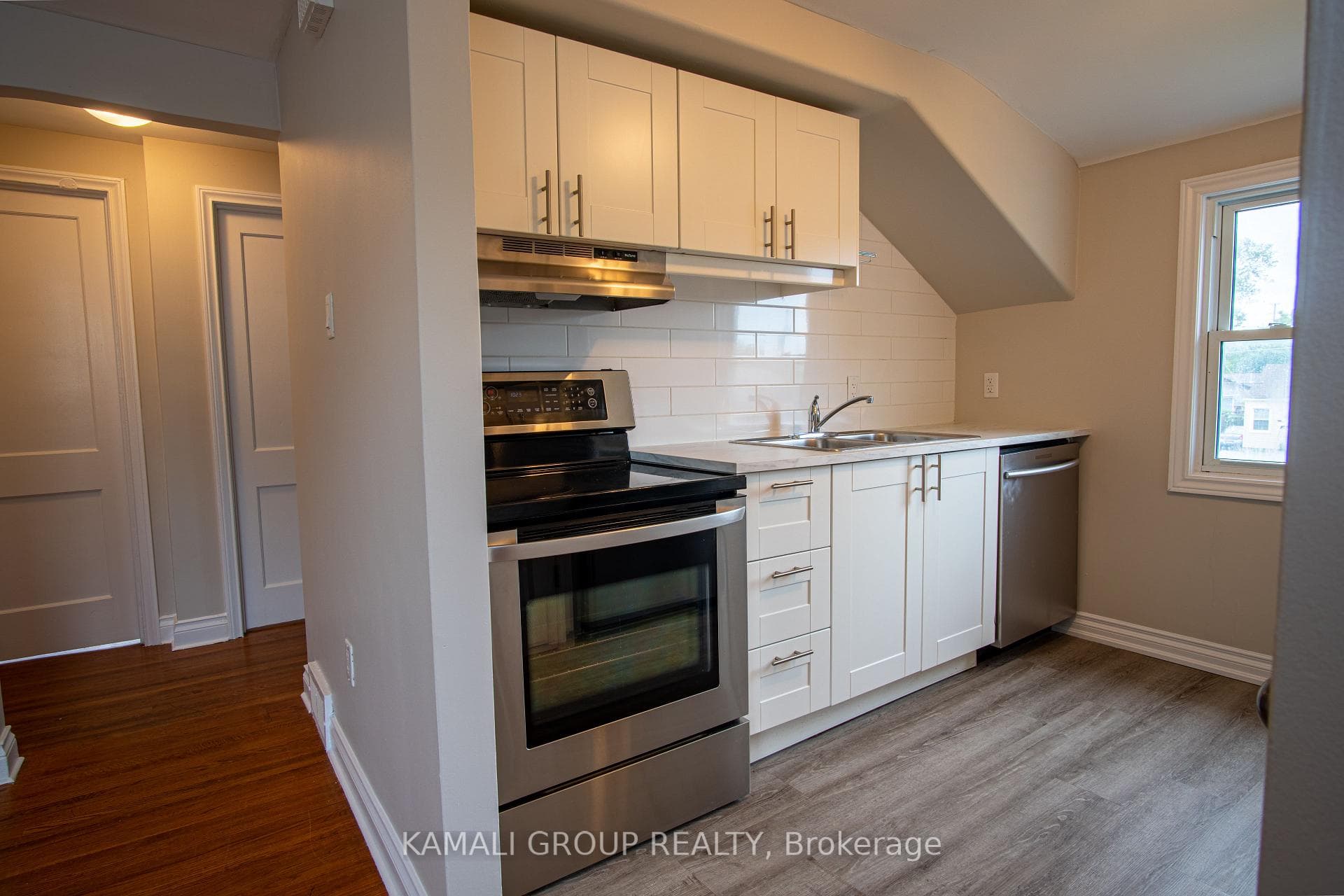 15 Sherbourne Street Unit Upper, St. Catharines