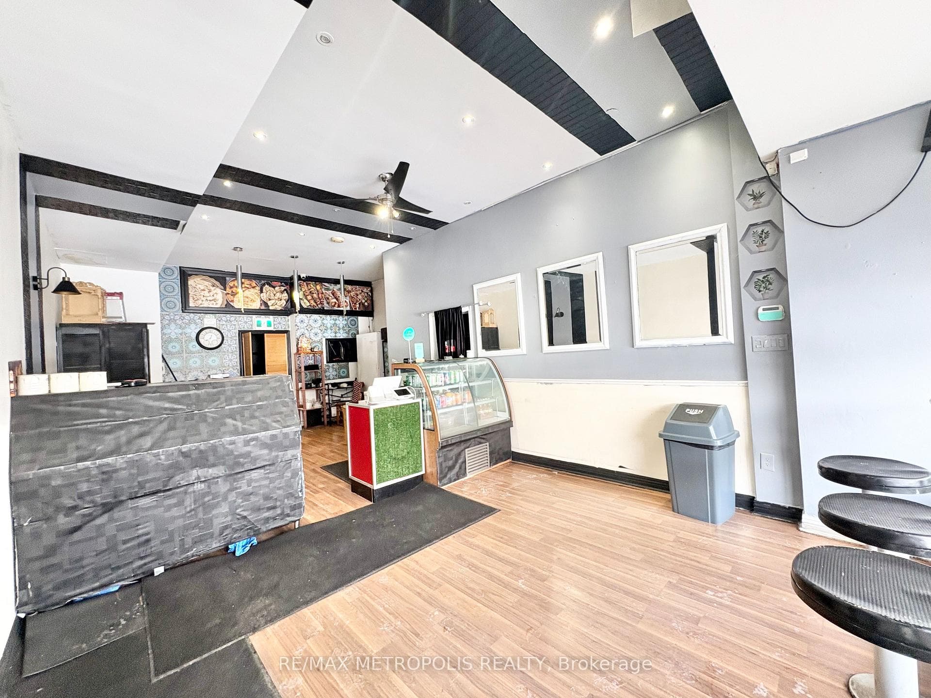 3547 St Clair Avenue, Dorset Park / Kennedy Park, ON M1K 1L6 - Photo 1