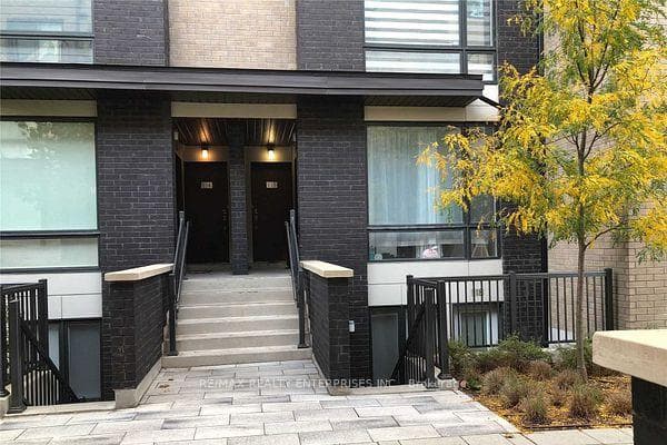 32 Fieldway Road Unit 114, Etobicoke (Islington / Rexdale), ON M8Z 0E3 - Photo 1