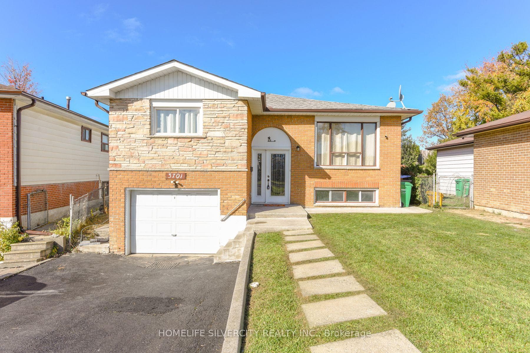 3701 Keenan Crescent, Mississauga, ON L4T 3M1 - Photo 1