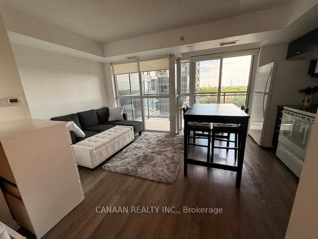 30 Meadowglen Place Unit 602, Scarborough (West Hill / Highland Creek), ON M1G 0A6 - Photo 1