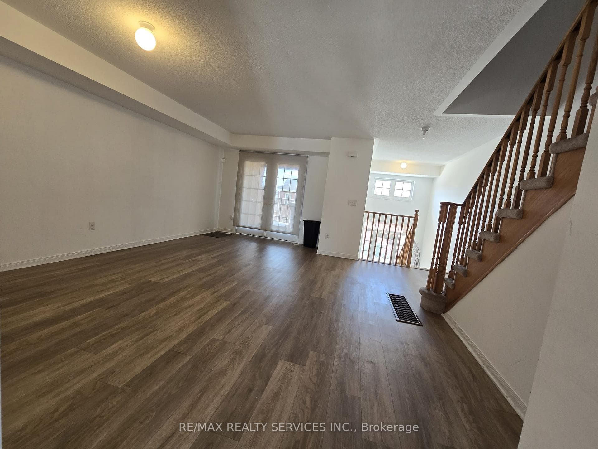 43 Seachart Place, Brampton, ON L6P 3E1 - Photo 1