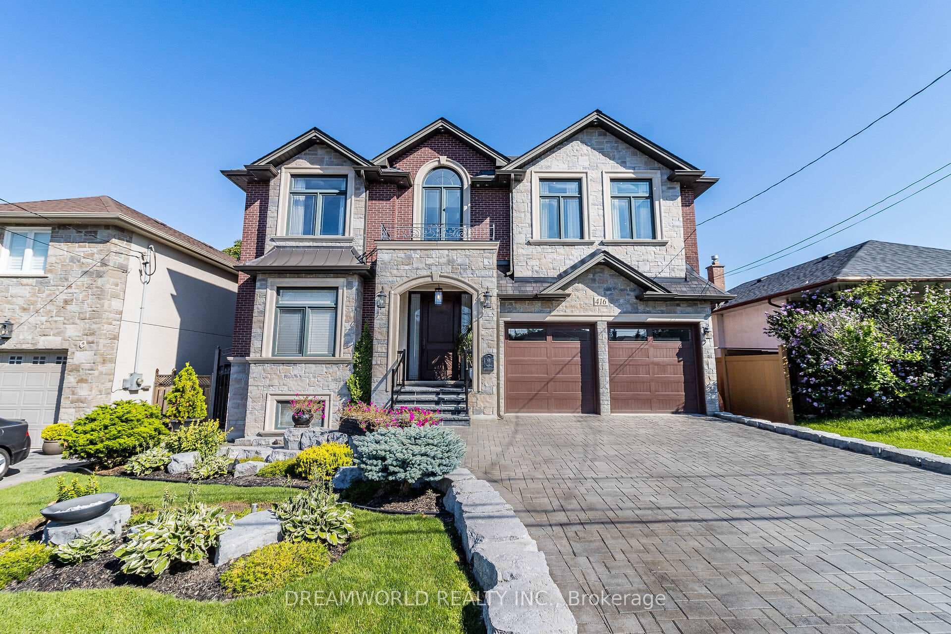 416 Rustic Road, Toronto W04